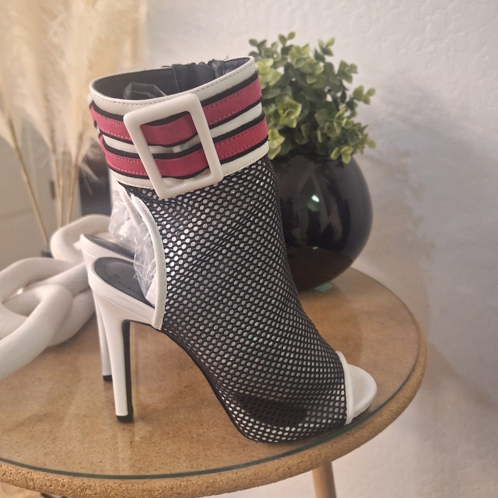 Net booties - Picture 4 of 4